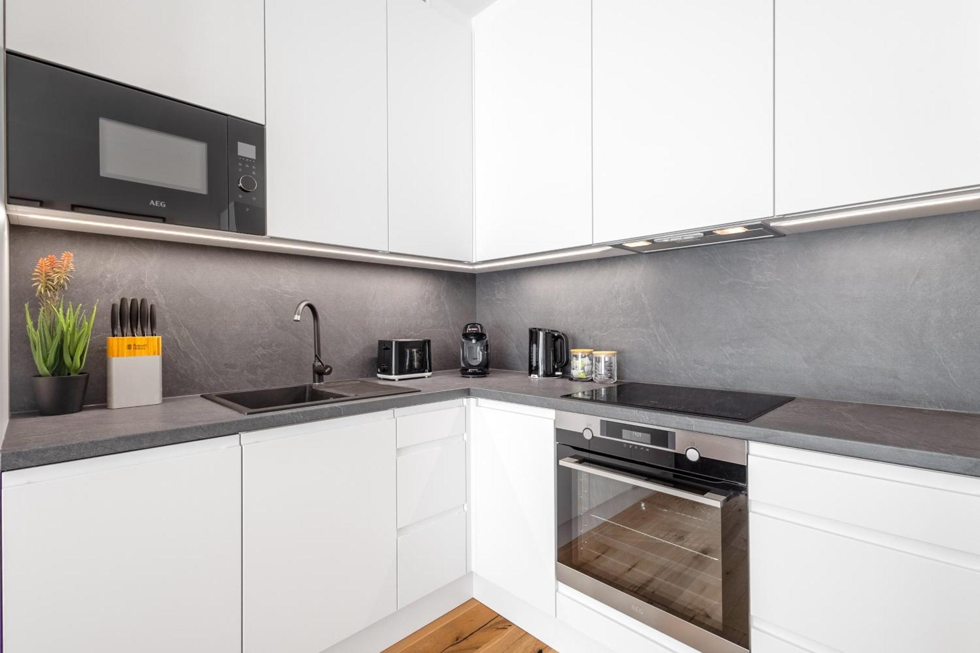 Stylish - Free Parking, Cinema, By Gravity Apartmán *